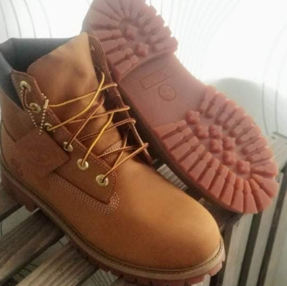 Timberland ( Size 7 ) Wheat Nubuck Boots - Picture 3 of 6